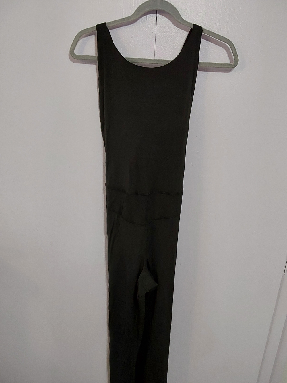 JoyLab Black Sleeveless Scoop-Neck Jumpsuit